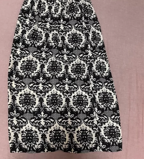 韩都衣舍你一步裙,特别好搭配,完全不起球,...