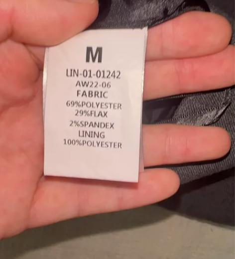 灰色西装雪纺面料百褶裙，上图不好看，但穿上...