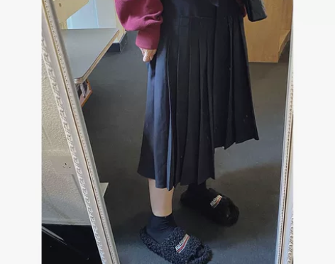 2022年秋冬韩版半身裙显瘦不规则下摆百褶...