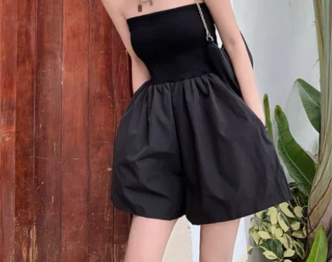 包邮出全新：两种穿法中长款抹胸款上衣针织拼...