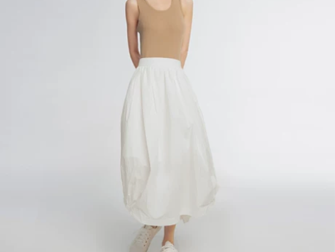 小着女装 SK4 白色 A 字高腰花苞中长...