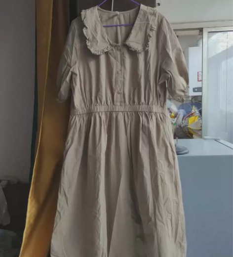 全新朴非卡色连衣裙，很喜欢试穿过，洗了之后...