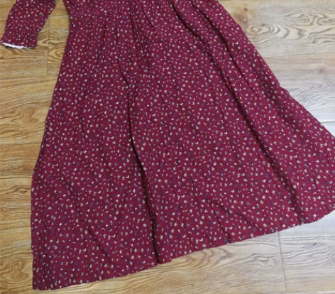 小碎花棉麻连衣裙，非常小清新的一款，无瑕疵...