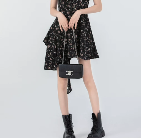 欧阳卡卡 法式高腰小众不规则黑色碎花吊带裙...