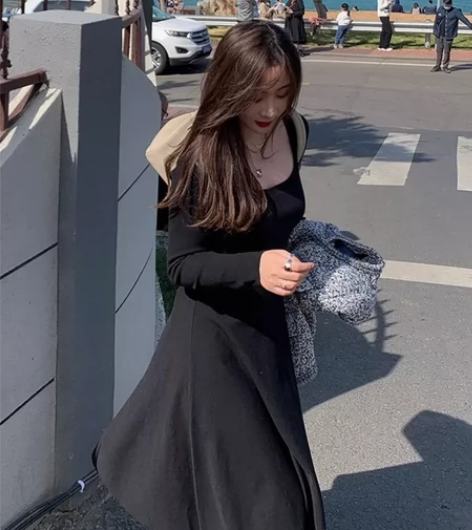 晶咕大码胖mm港风复古方领针织连衣裙女秋冬...