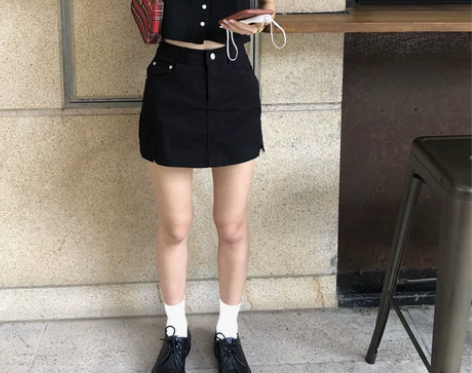 乌77酷帅卡其色工装裙裤 高腰显瘦辣妹风包...