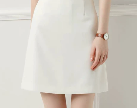 全新A字裙短裙白色1半身裙垂感职业2裙子高...