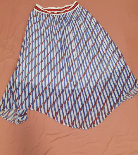 通勤 淑女 蚕丝中裙印花几何裙子自然腰 松...