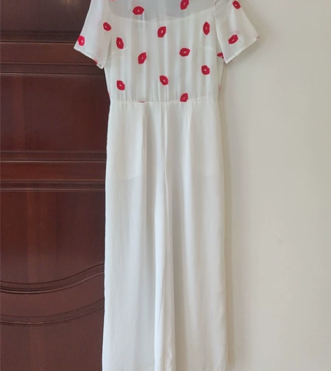 连体裤阔腿裤  M码 胸围90臀围96腰围...