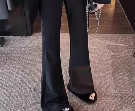 厂家直销！2023春款小个子微喇叭裤松紧腰...