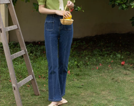 LLANO蝴蝶结口袋复古蓝喇叭牛仔裤薄款法...