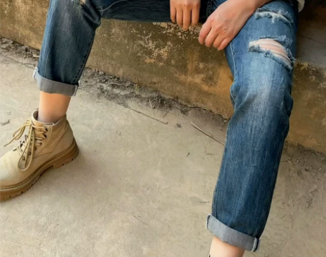 高端纯棉无弹力破洞牛仔裤男宽松修身显瘦九分...