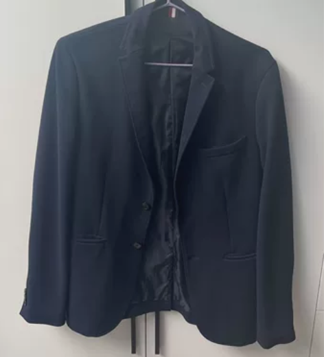 ZARA男士休闲西装 西装材质有点厚，夏天...