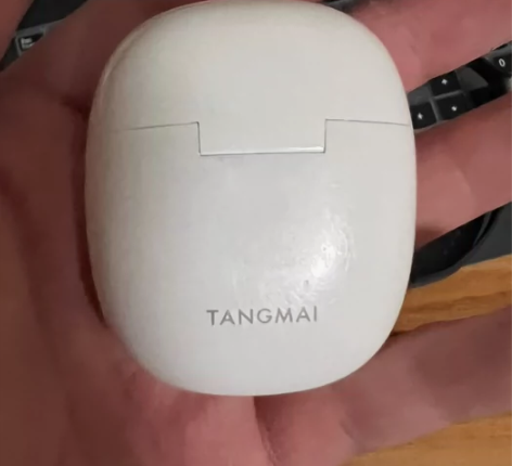 唐麦w9 21年买的，经常用右耳，导致现在...