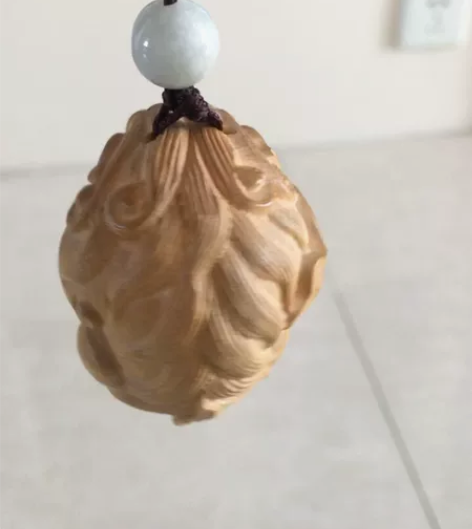 黄杨木雕貔貅吊坠手把件尺寸如图，无任何损坏...