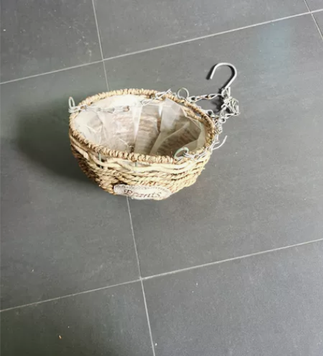 吊花篮吊花盆，草编藤编吊盆，之前店铺装饰用...