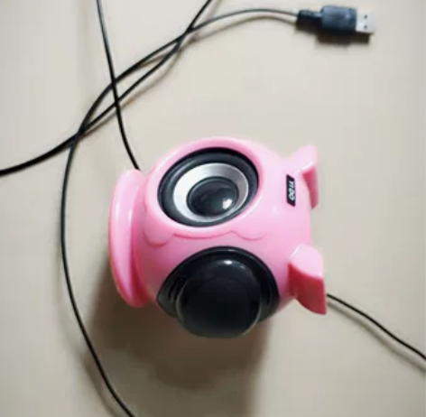 搬家，音响和耳机一起出售，两个一起 感兴趣...