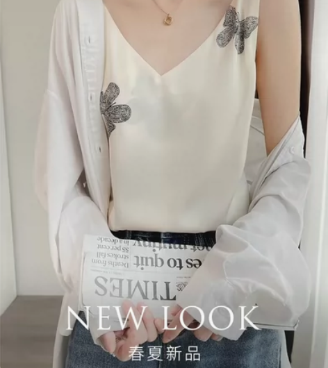 夏季真丝吊带背心女内搭印花黑白色打底配西装...