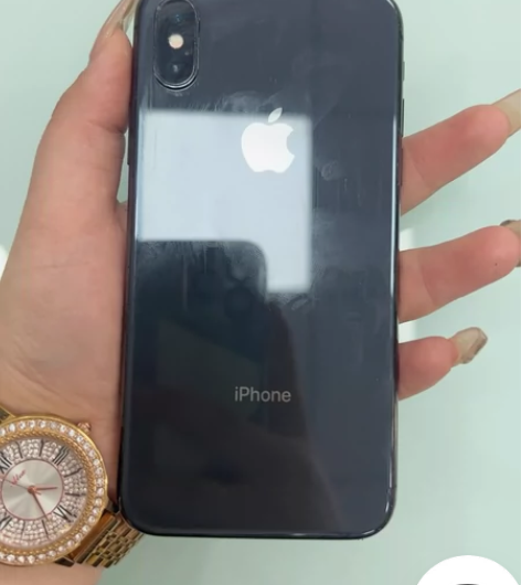 苹果x 内存256 感兴趣的话点“我想要”...