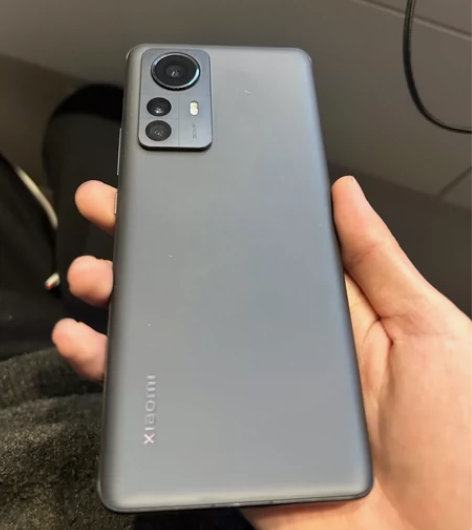 小米12pro 8G+256G 去年实体店...