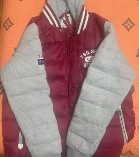 男士羽绒服，本人180，没有质量问题 感兴...