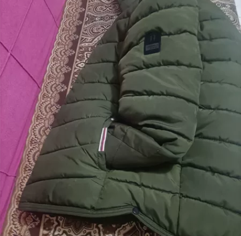 羽绒布料小棉袄军绿色，填充物丝棉，有厚度。...