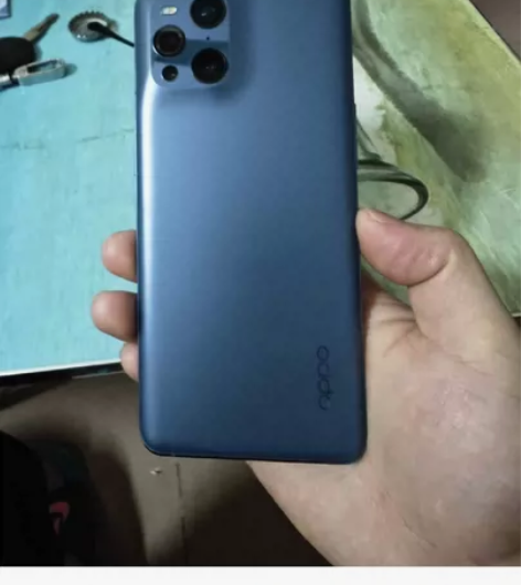自用OPPOfindx3 8+256 一年 因换Xiaomi...