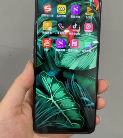 oppo A8. 128g内存,音量减坏了...