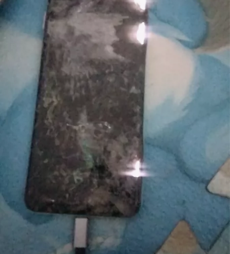 oppoa8开机屏坏 感兴趣的话点“我想要...