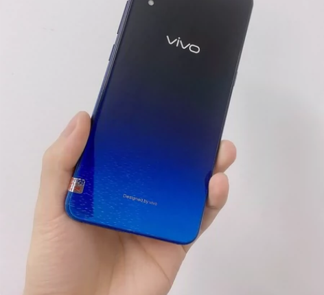 vivo  X23幻彩版，国行6+128G...