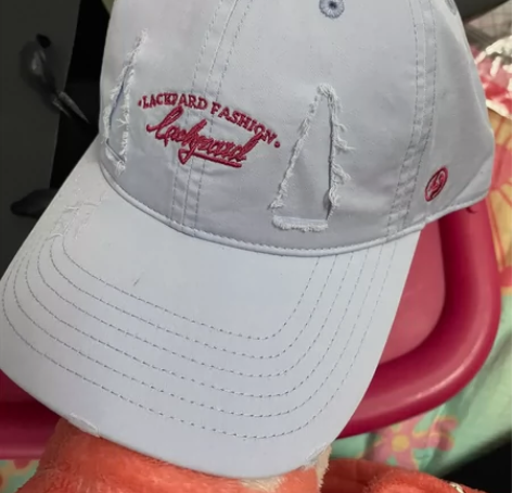 全新棒球帽 感兴趣的话点“我想要”和我私聊...