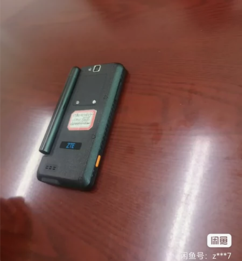 中兴t900卫星电话，基本没有使用过。 感...