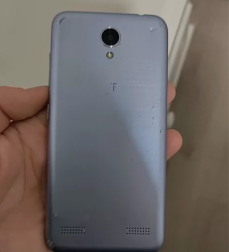 中兴  手机 正常使用没有任何问题可以当[...