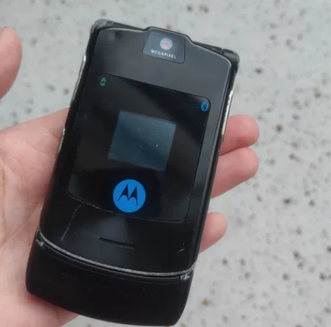 摩托罗拉手机V3 经典手机、怀旧手机、翻盖...
