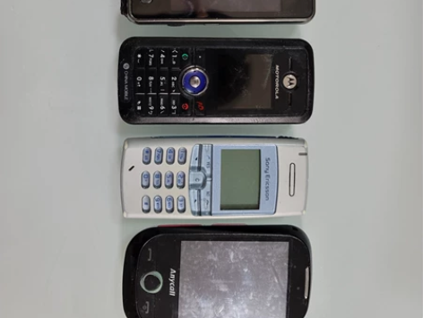 复古怀旧三星手机3部，爱立信1部，摩托罗拉...