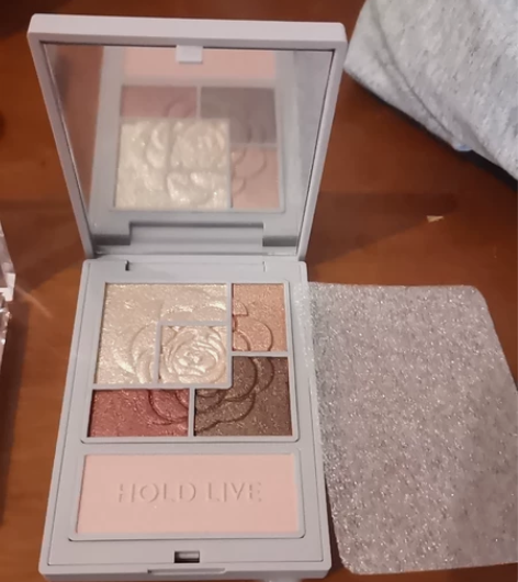 HOLD LIVE眼影眼线腮红盘，全新，一...