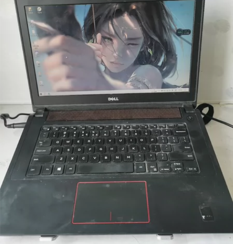 戴尔笔记本，之前没有电脑的时候用的亲戚家的...