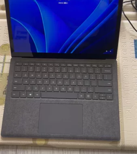 微软surface laptop 3 i5...