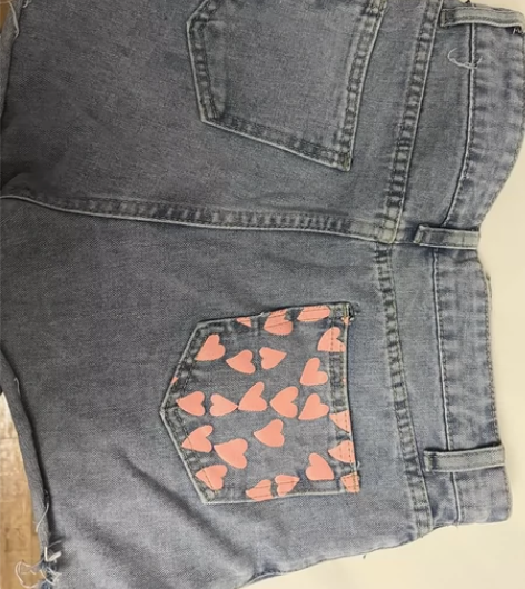 女生牛仔短裤 感兴趣的话点“我想要”和我私...