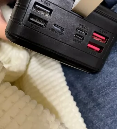 【超级快充】100000毫安充电宝    ...