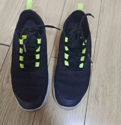 正品Nike儿童网面运动鞋（春夏款）36码...