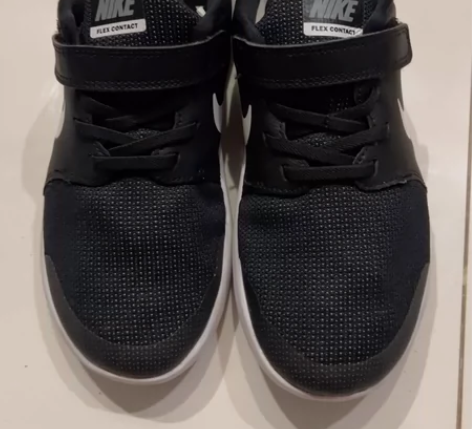 正版NIKE耐克童鞋（32码，内长21cm...