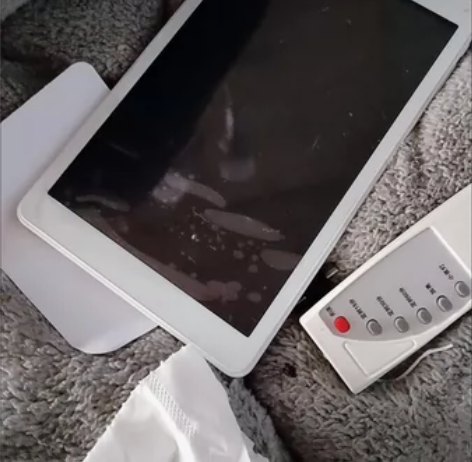 刚买上不久我哥又送了我一个新的，这个还没开...