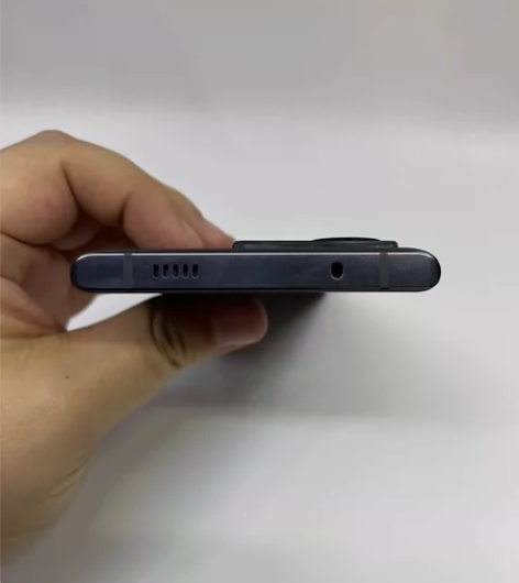 中兴Axon 40 Ultra  全网5g...