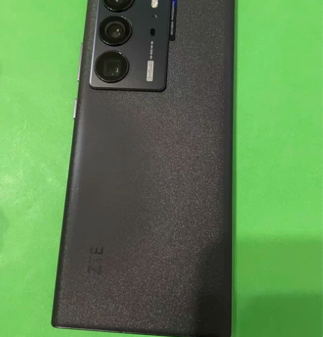 中兴Axon40Ultra，12+256，...