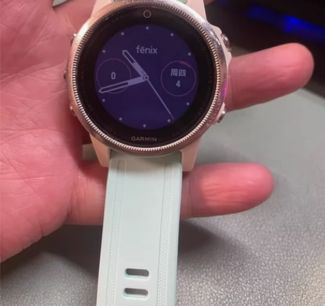 佳明fenix5s 手表 成色如图 后配的...