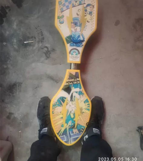 滑板车初学者6-8-12岁以上两二轮划板儿...