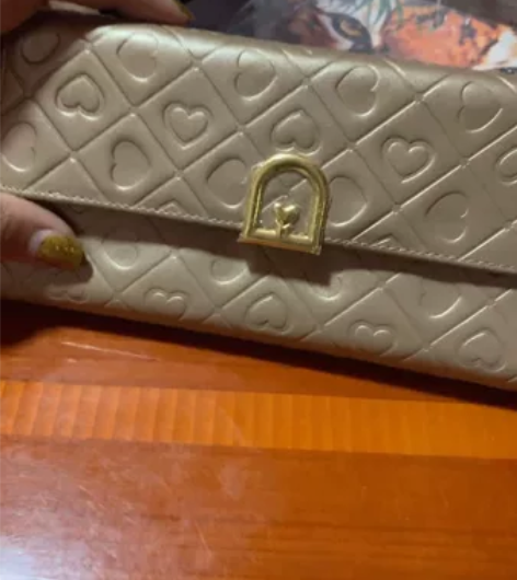 包邮 袋鼠品牌女士钱包 全新的  公司发的...