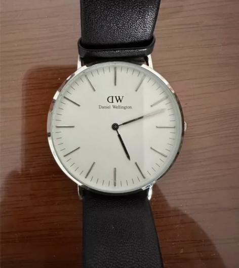 DW男装手表40ml，天猫旗舰店入手，表带...