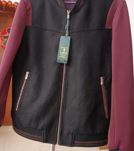 男士羊毛夹克，啄木鸟正品，全新有吊牌，尺码...